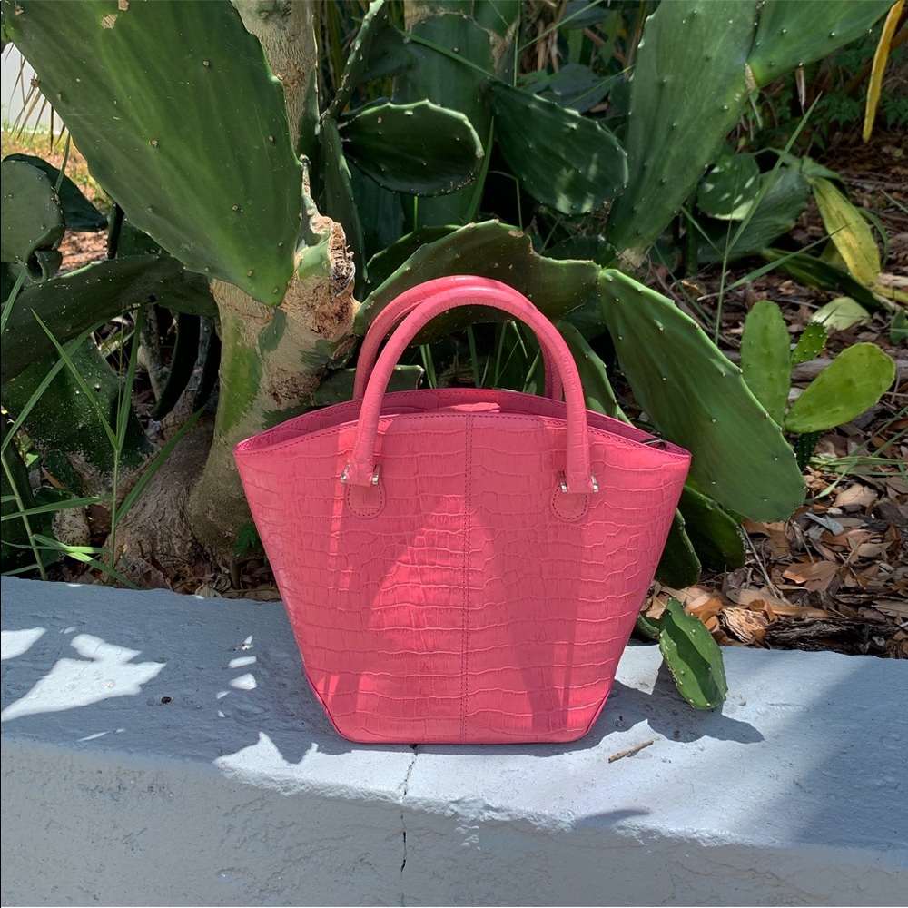 Croc Bag - Picture 2 of 8